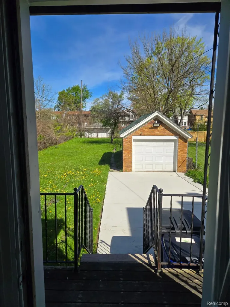 2534 Lamothe Street Detroit City MI 48206