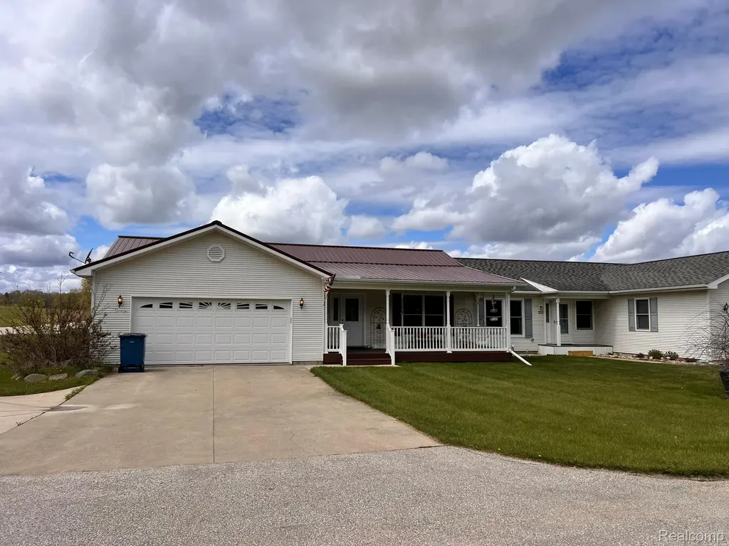 320 Roller Way Mayville Village MI 48744