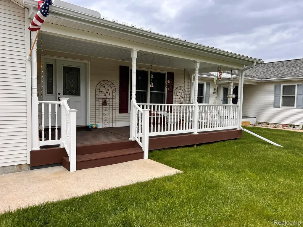 320 Roller Way Mayville Village MI 48744