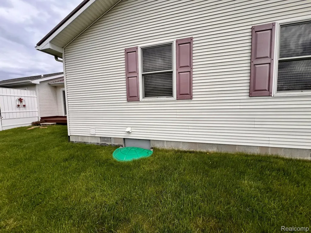 320 Roller Way Mayville Village MI 48744