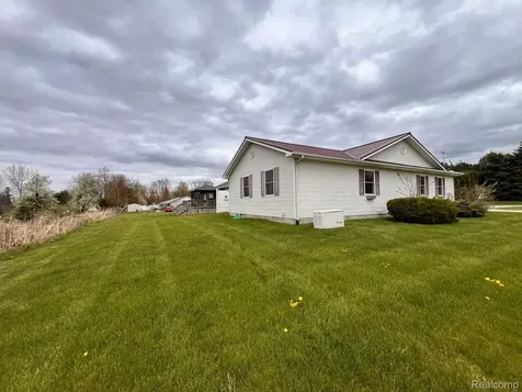 320 Roller Way Mayville Village MI 48744