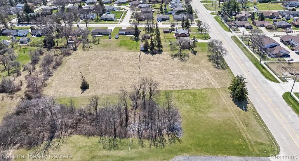 0000 Garfield Clinton Charter Township MI 48035
