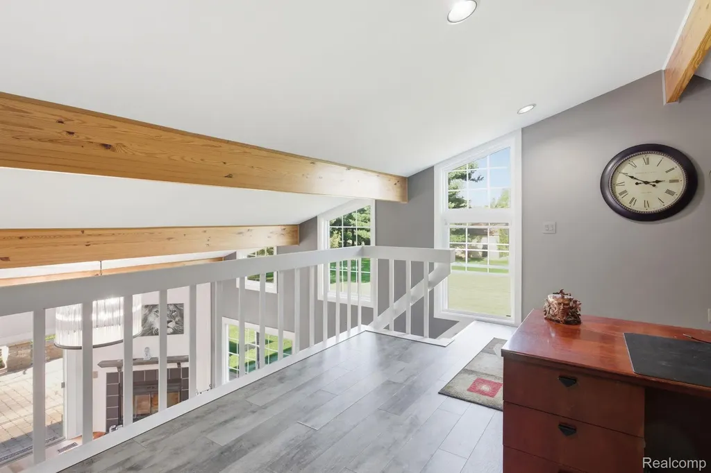 2411 Wixom Trail Milford Charter Township MI 48381