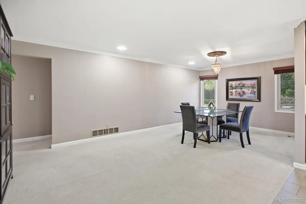 2411 Wixom Trail Milford Charter Township MI 48381