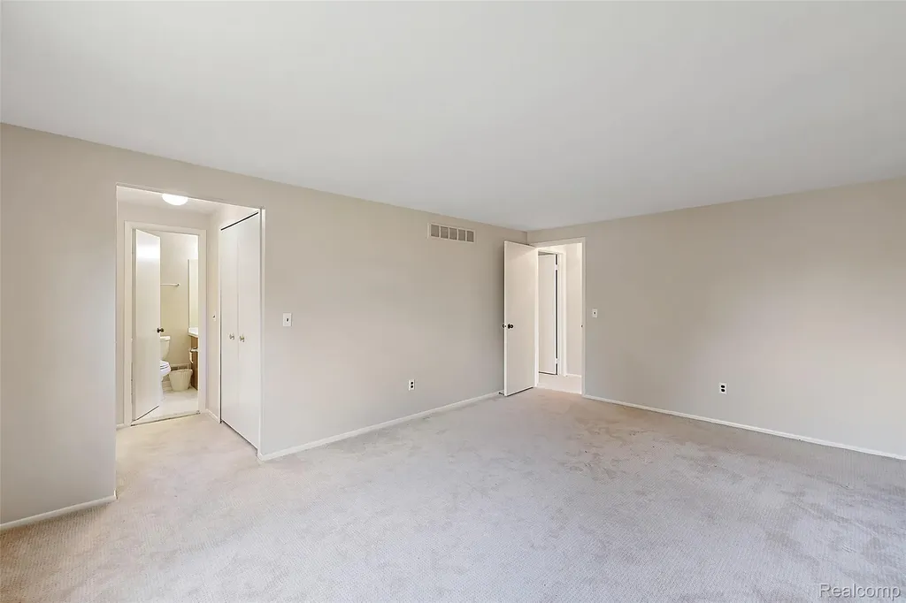 2905 Moon Lake Drive West Bloomfield Charter Township MI 48323