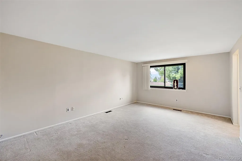 2905 Moon Lake Drive West Bloomfield Charter Township MI 48323
