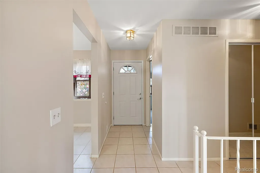 2905 Moon Lake Drive West Bloomfield Charter Township MI 48323