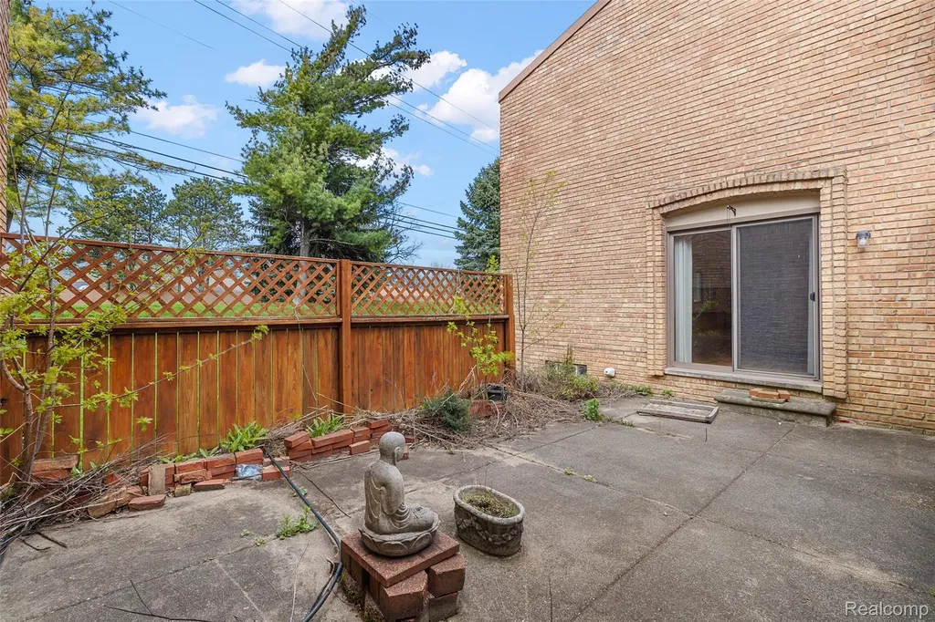 2905 Moon Lake Drive West Bloomfield Charter Township MI 48323