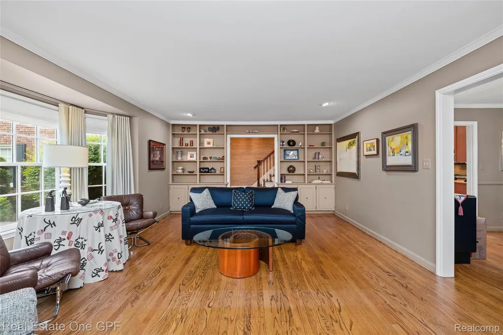 16904 Saint Paul Street Grosse Pointe City MI 48230