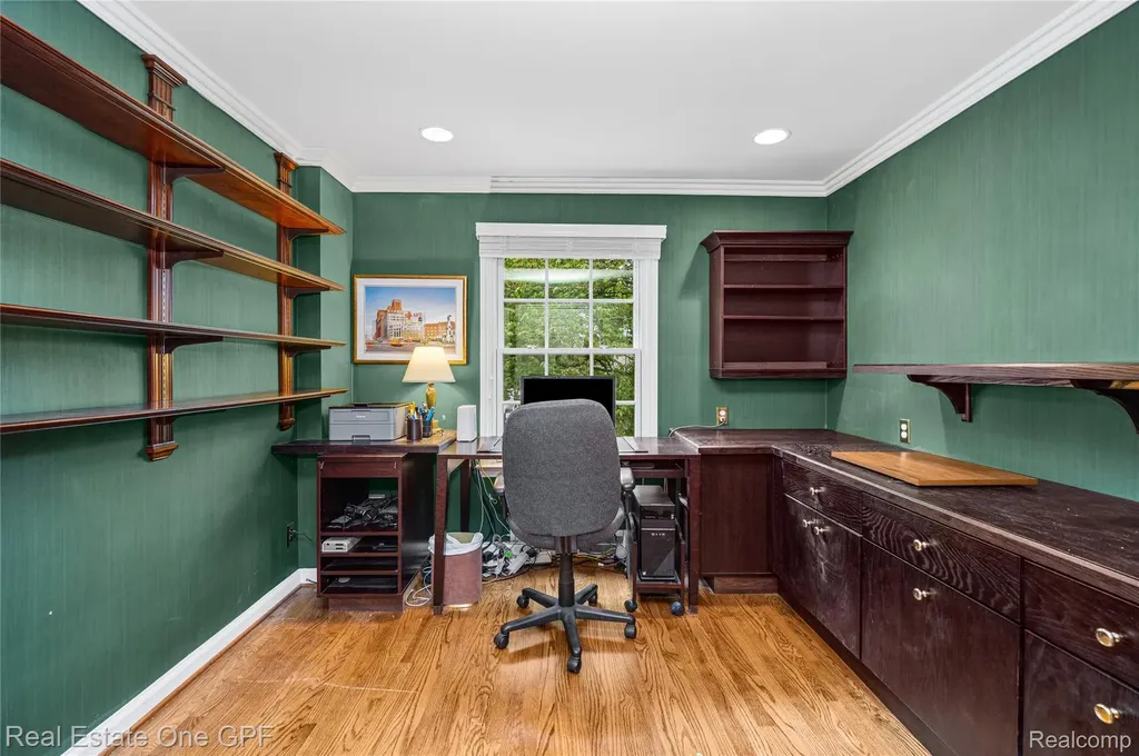 16904 Saint Paul Street Grosse Pointe City MI 48230