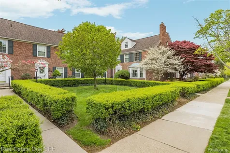 16904 Saint Paul Street Grosse Pointe City MI 48230