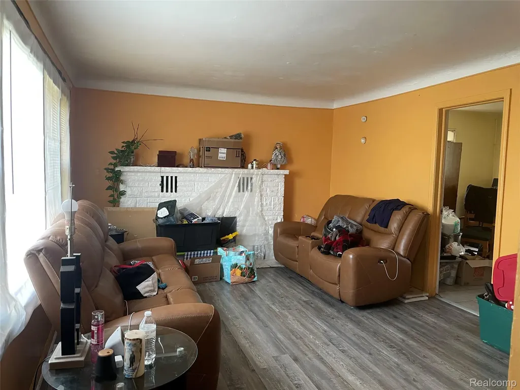 15494 Cedargrove Street Detroit City MI 48205