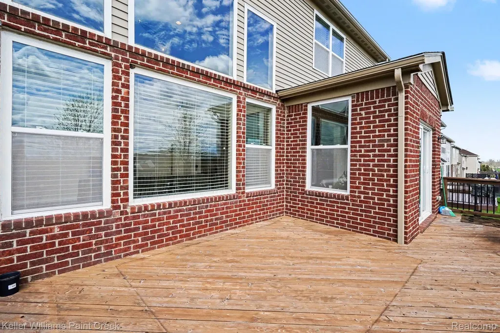 4846 E Stonegate Circle Orion Charter Township MI 48359