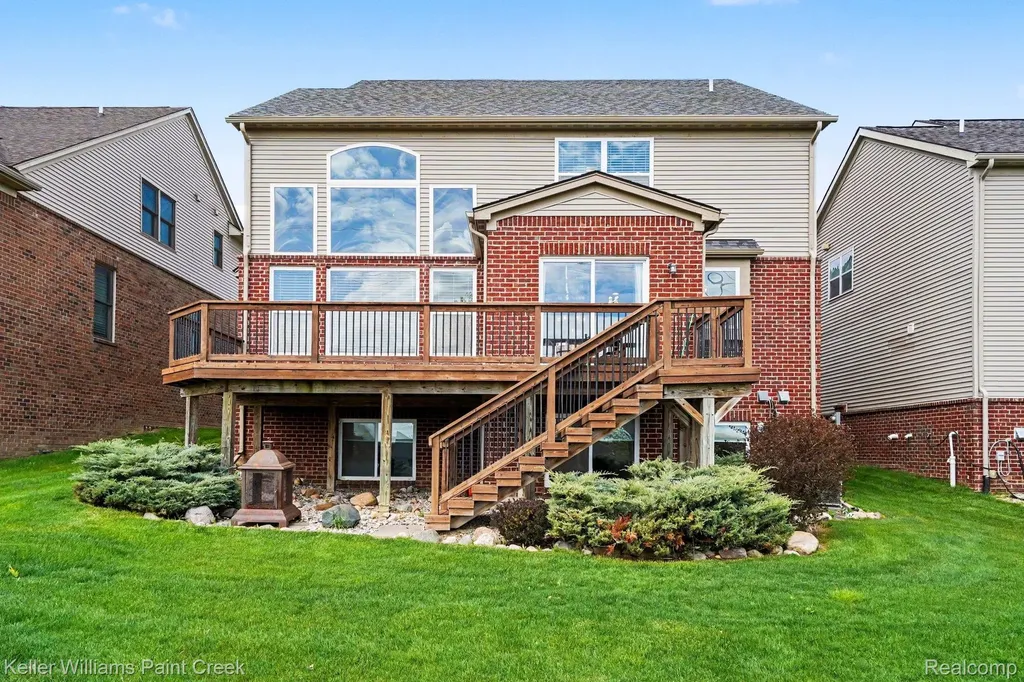 4846 E Stonegate Circle Orion Charter Township MI 48359