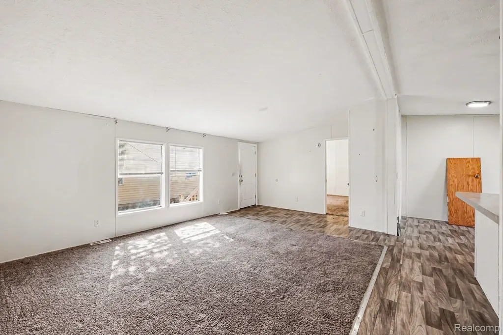 29656 Jamestown Drive Chesterfield Township MI 48051