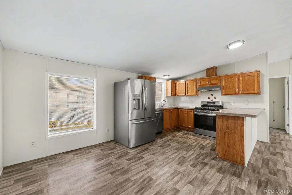 29656 Jamestown Drive Chesterfield Township MI 48051