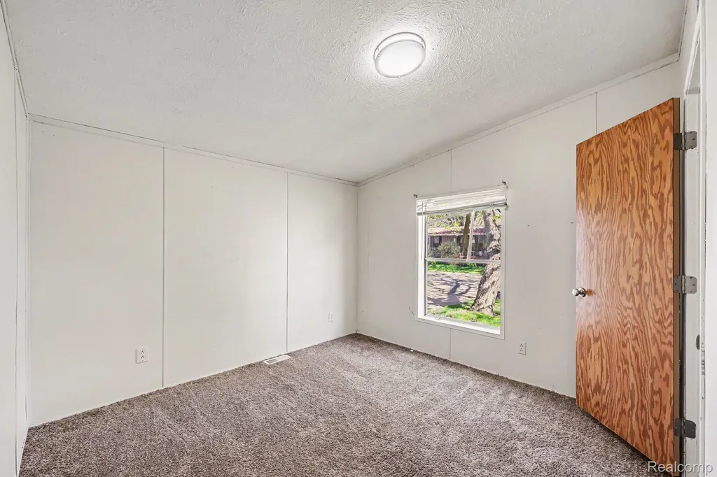 29656 Jamestown Drive Chesterfield Township MI 48051