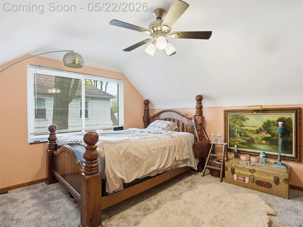 18048 Elizabeth Street Roseville City MI 48066