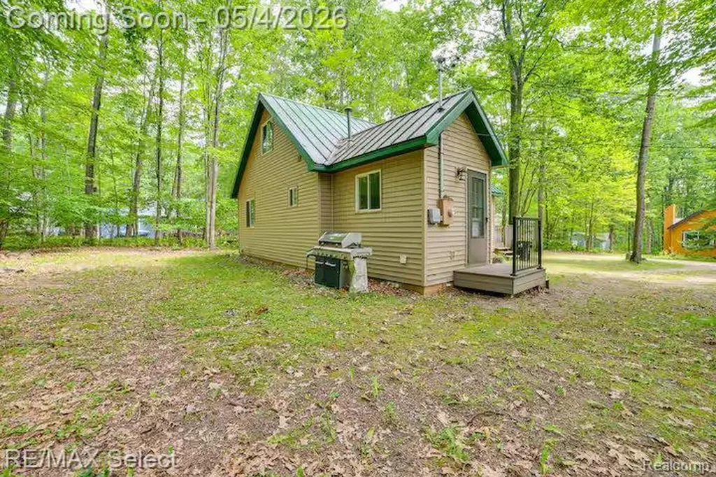 517 Monroe Boulevard Gerrish Township MI 48653