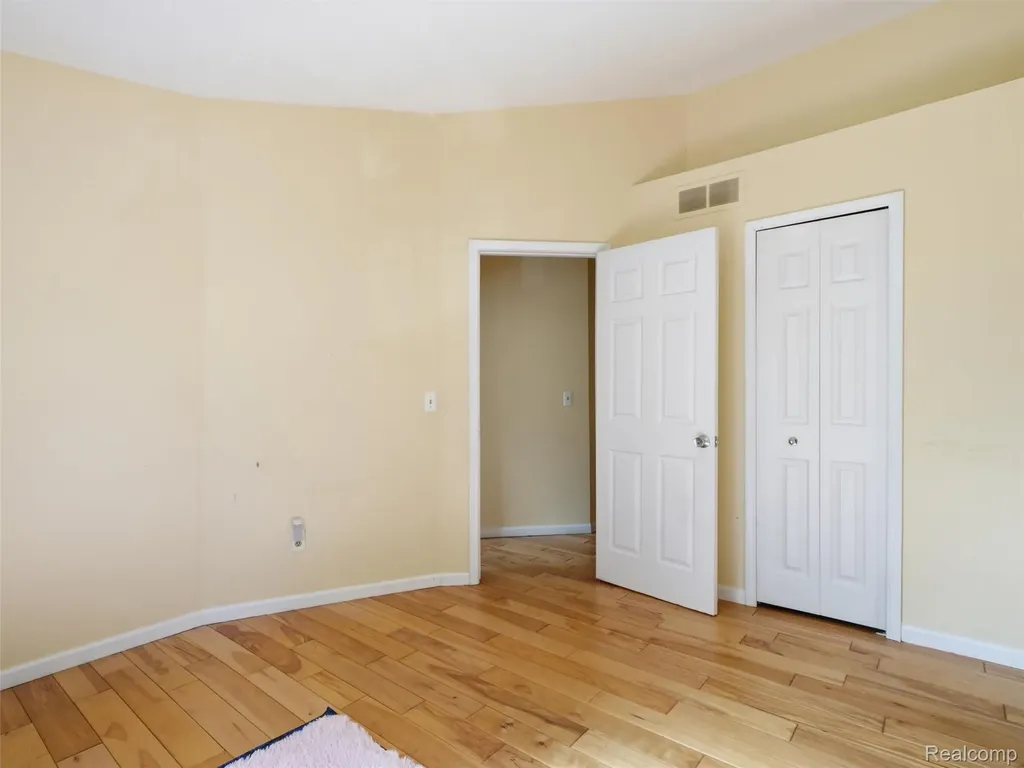 7342 Meadowridge Drive West Bloomfield Charter Township MI 48322