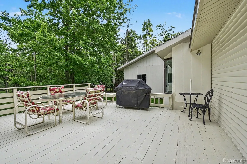 4134 N Weasel Trail Alcona Township MI 48742