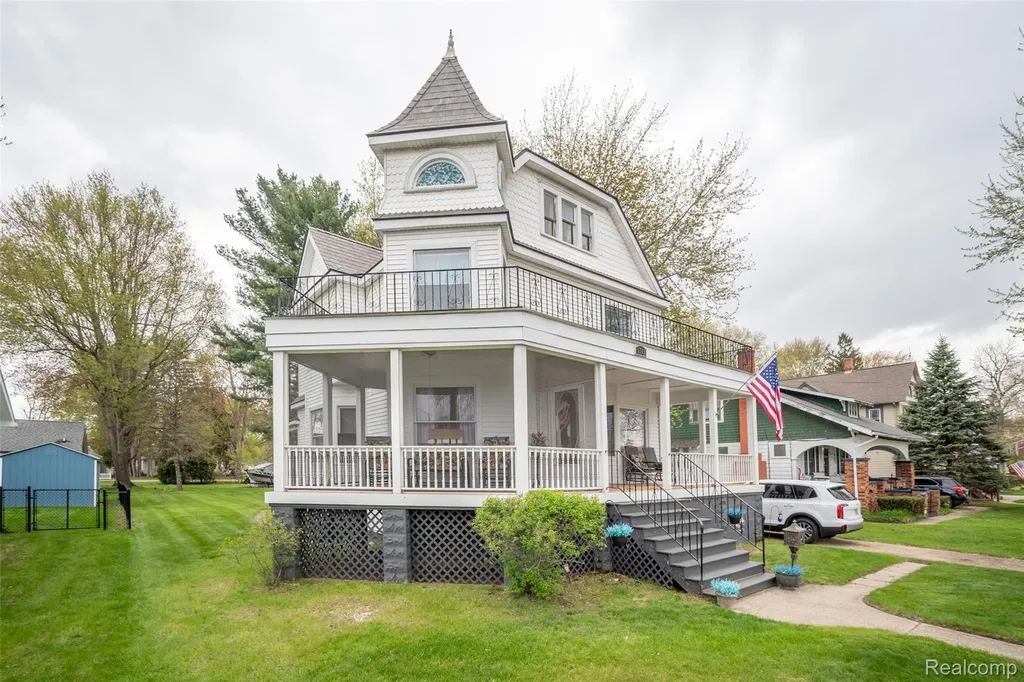 1749 Saint Clair River Drive Algonac City MI 48001