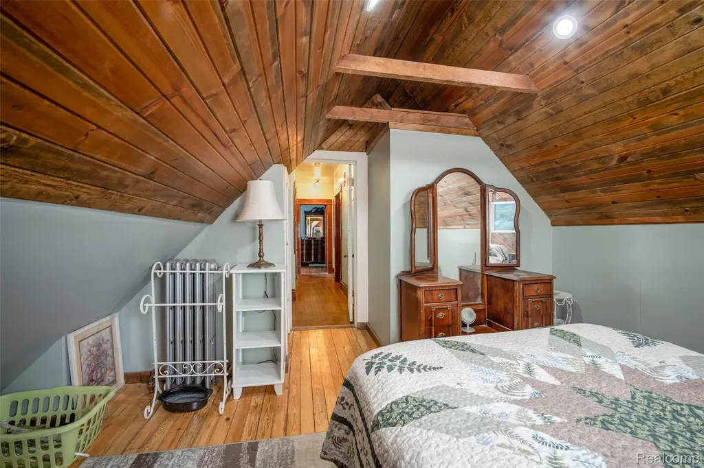 1749 Saint Clair River Drive Algonac City MI 48001