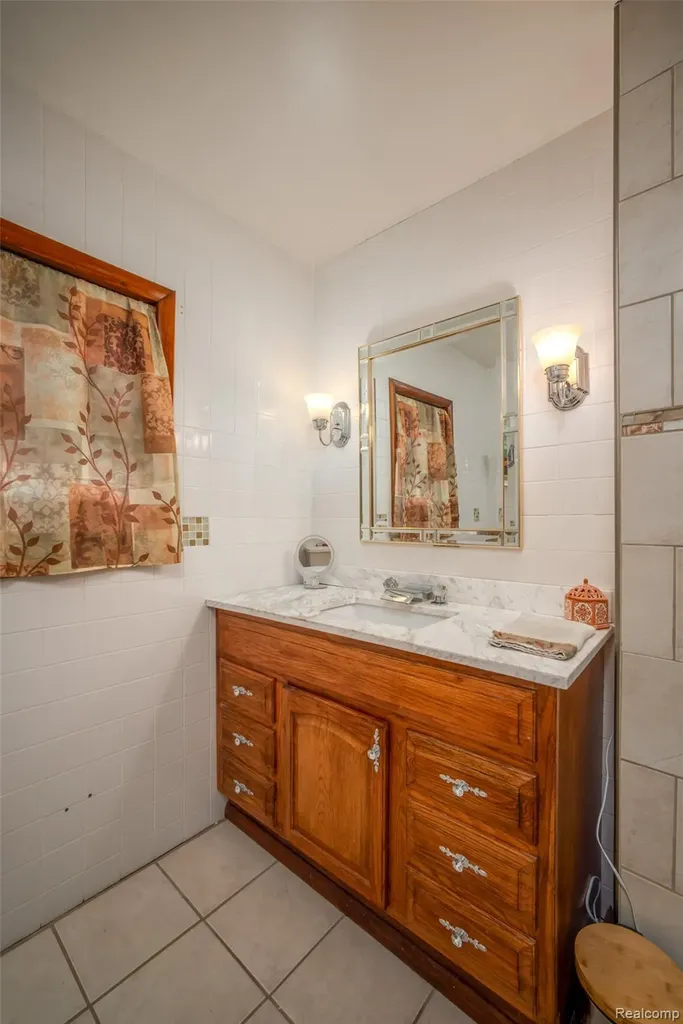 1749 Saint Clair River Drive Algonac City MI 48001