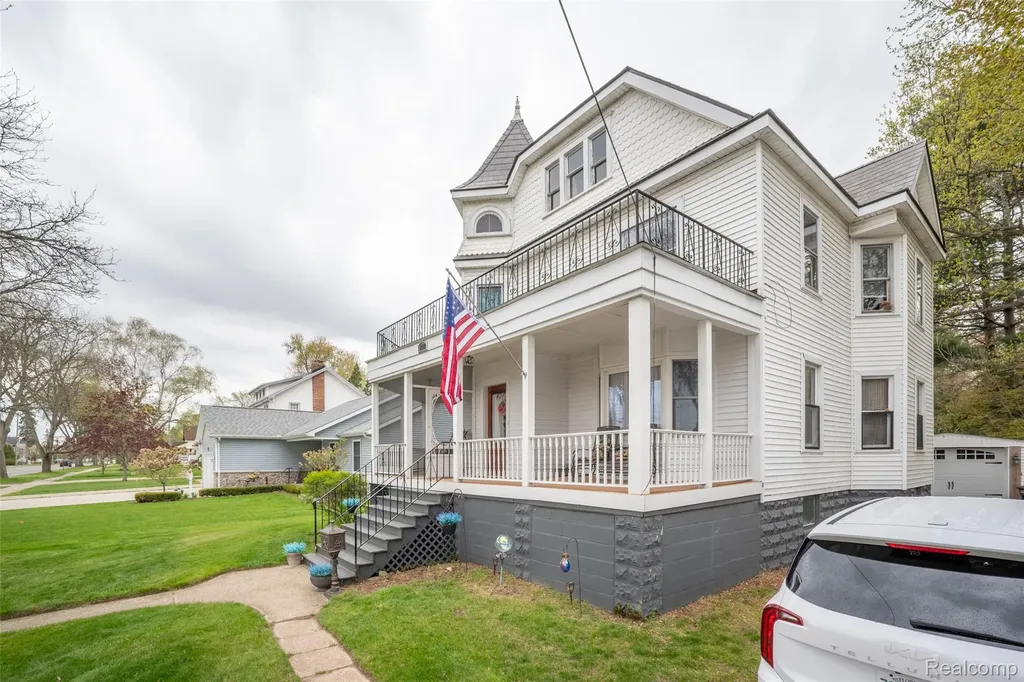 1749 Saint Clair River Drive Algonac City MI 48001