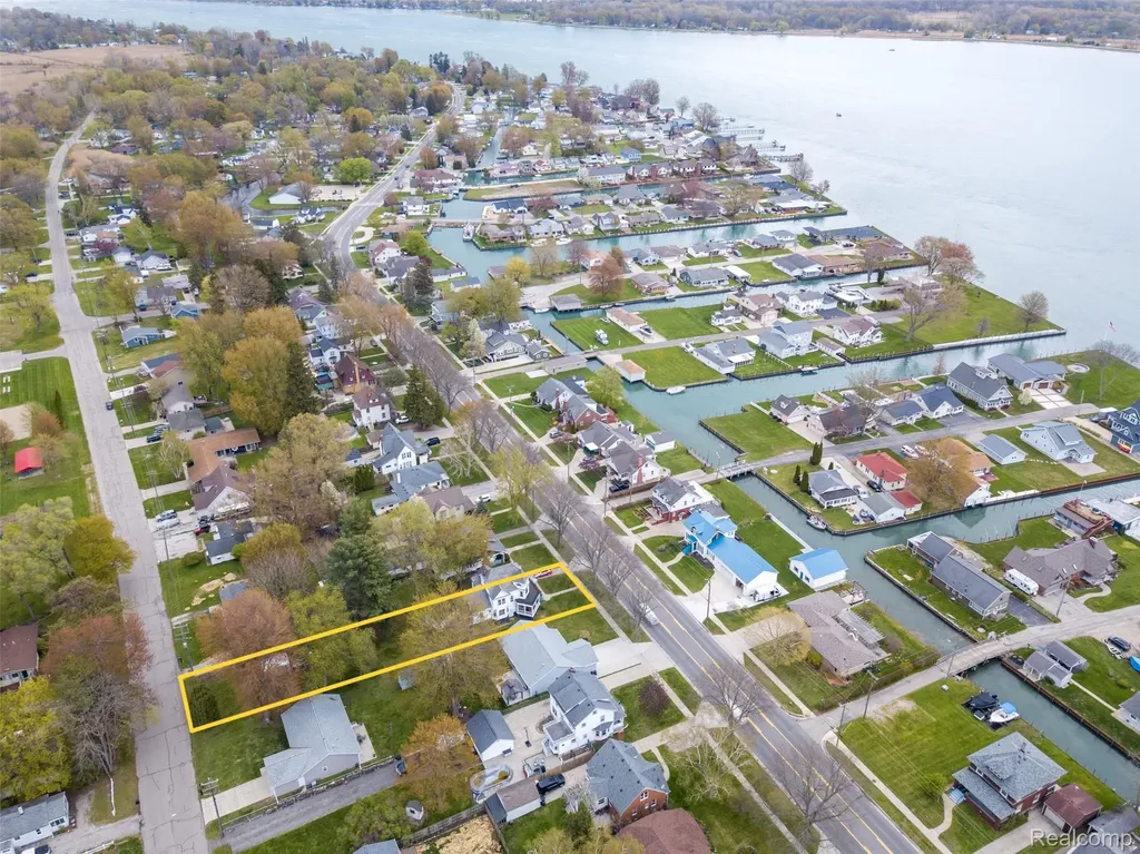 1749 Saint Clair River Drive Algonac City MI 48001