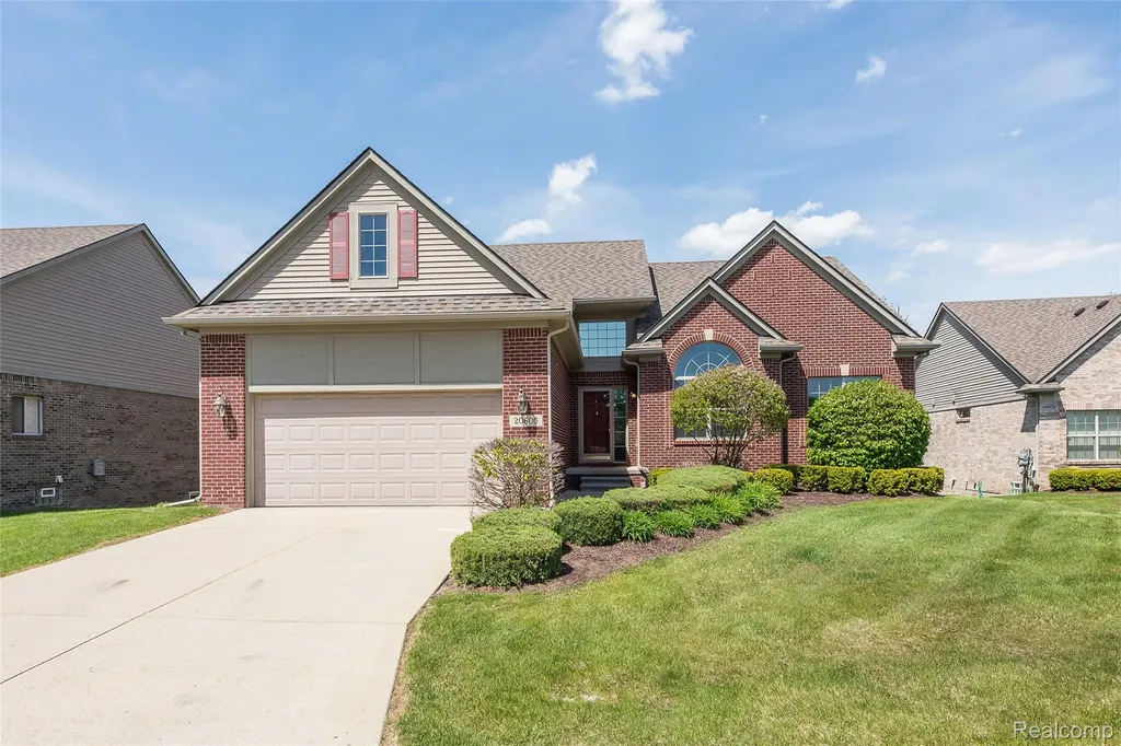 20605 Golf Ridge Circle Livonia City MI 48152