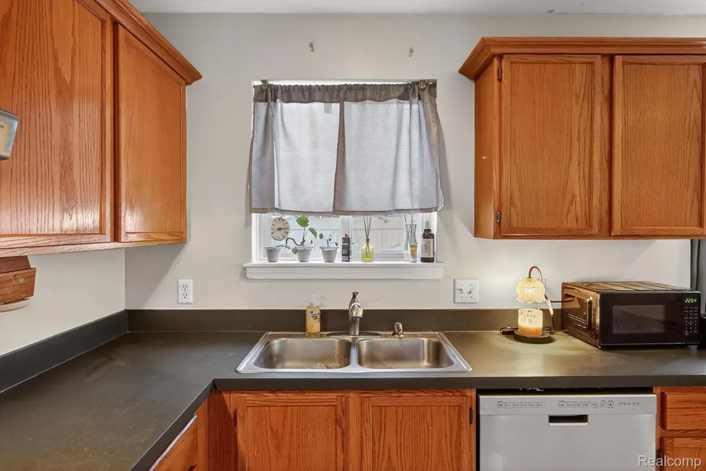 5098 Langdon Drive Brighton Township MI 48114