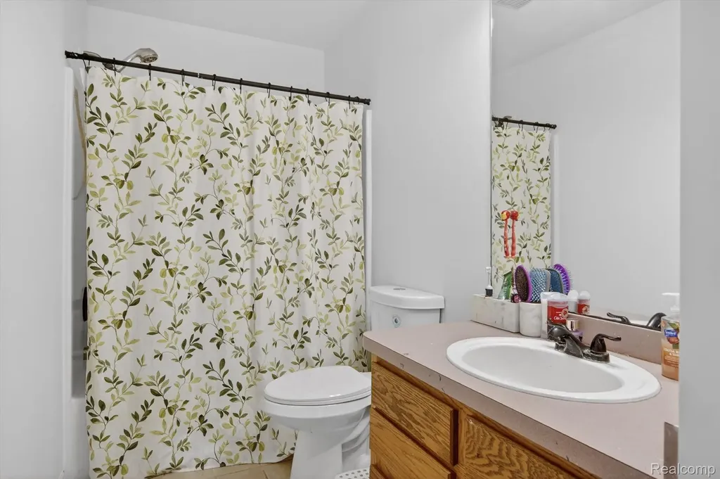 5098 Langdon Drive Brighton Township MI 48114