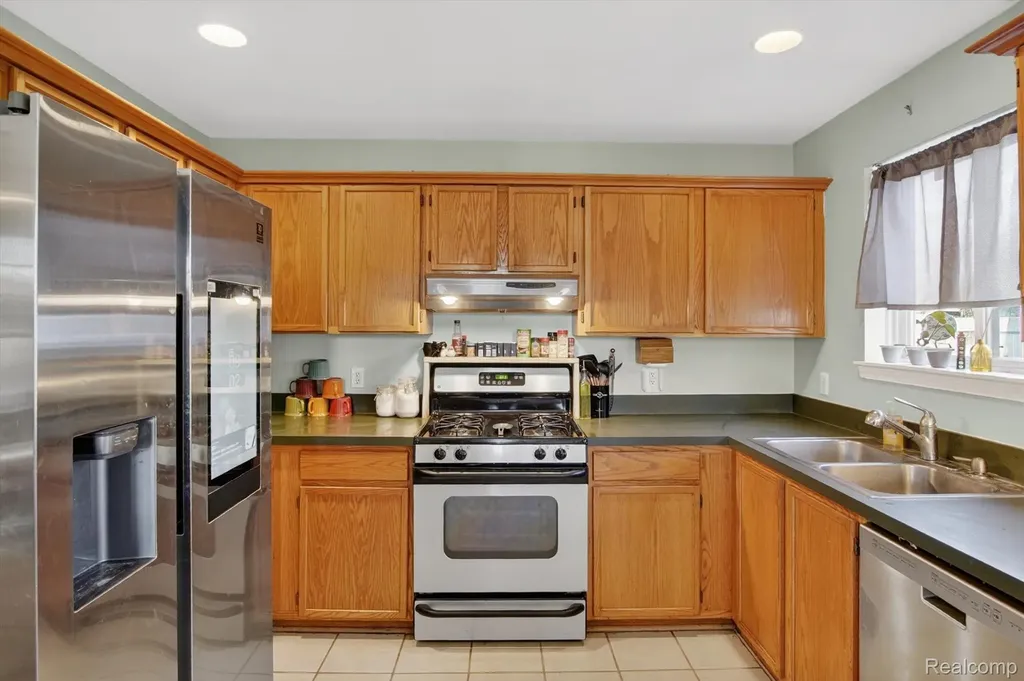 5098 Langdon Drive Brighton Township MI 48114