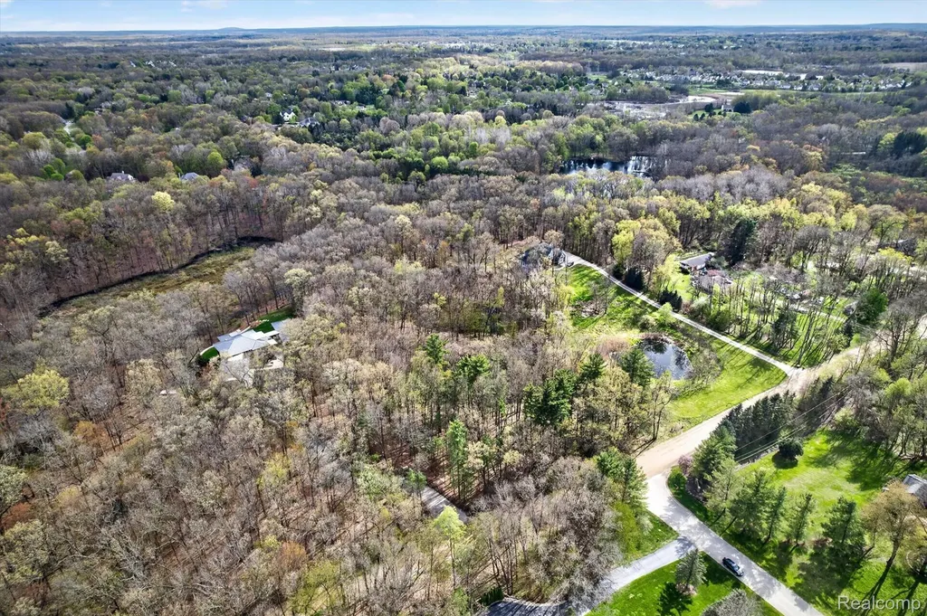 6944 Cooley Lake Road White Lake Charter Township MI 48383