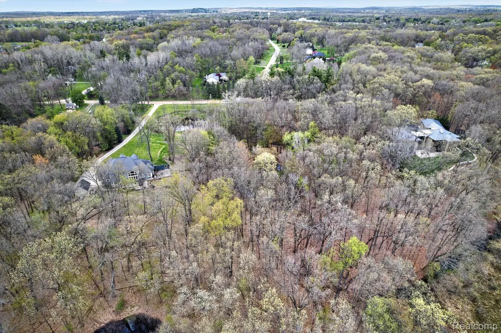 6944 Cooley Lake Road White Lake Charter Township MI 48383