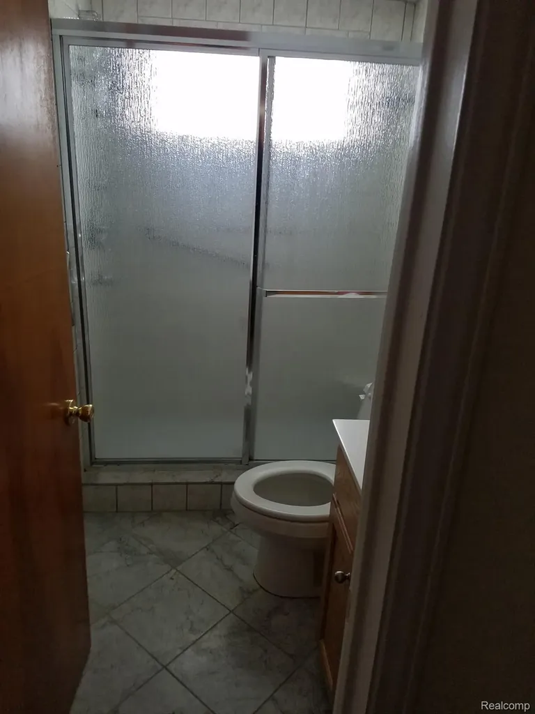 12835 W Parkway Street Detroit City MI 48223