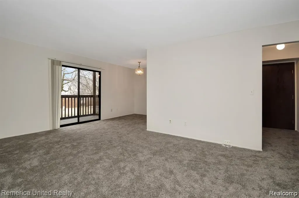 30074 W 12 Mile Road Farmington Hills City MI 48334
