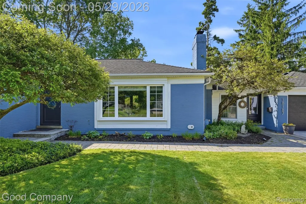 18187 Birwood Avenue Beverly Hills Village MI 48025
