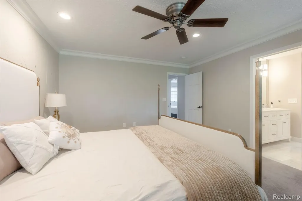 5467 Bristol Parke Drive Independence Charter Township MI 48348