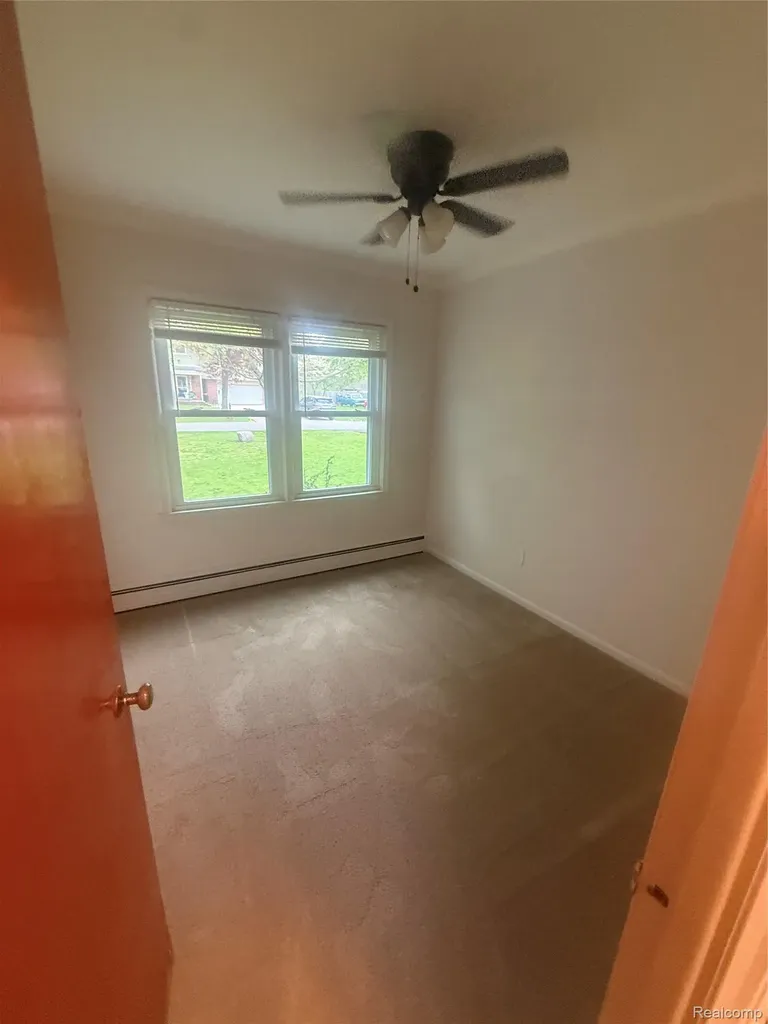 25626 Dunbar Street Southfield City MI 48033