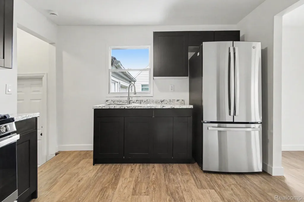 28629 Rush Street Garden City City MI 48135