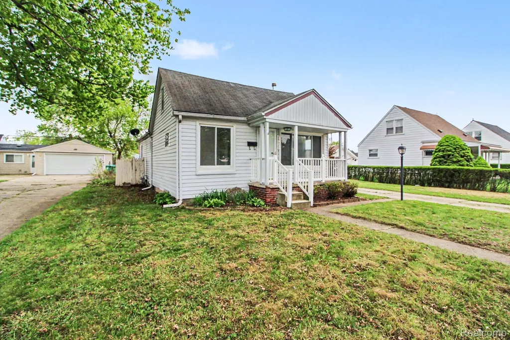 28629 Rush Street Garden City City MI 48135