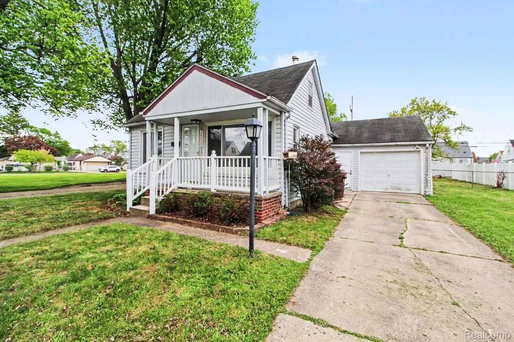 28629 Rush Street Garden City City MI 48135