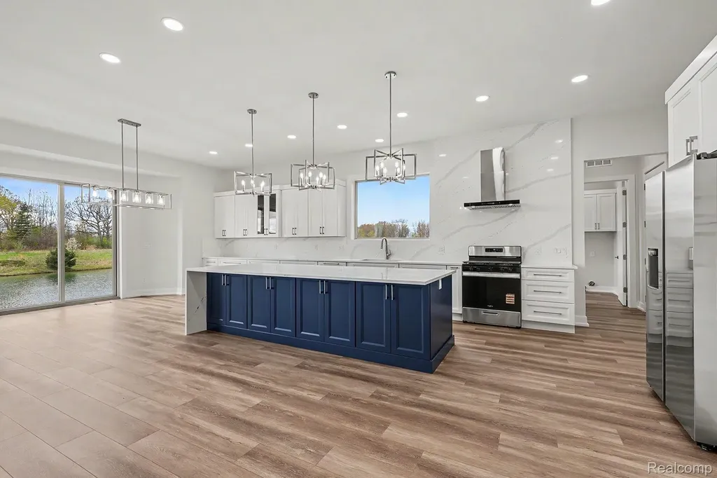 68503 Lake Angela Pointe Richmond City MI 48062