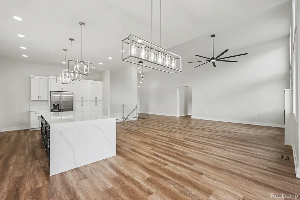 68503 Lake Angela Pointe Richmond City MI 48062