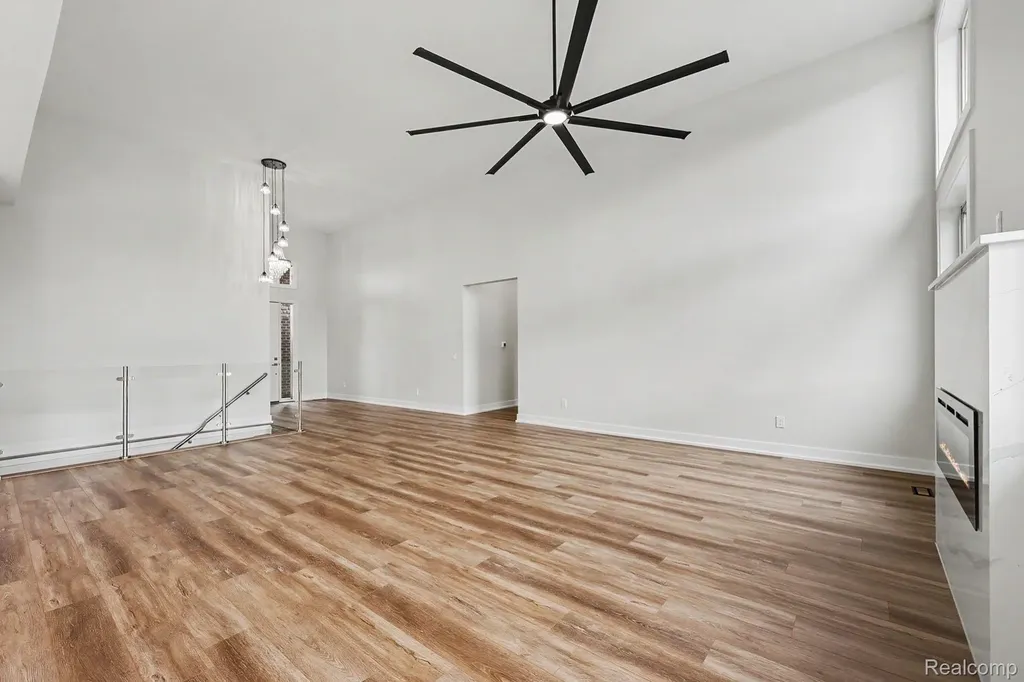 68503 Lake Angela Pointe Richmond City MI 48062