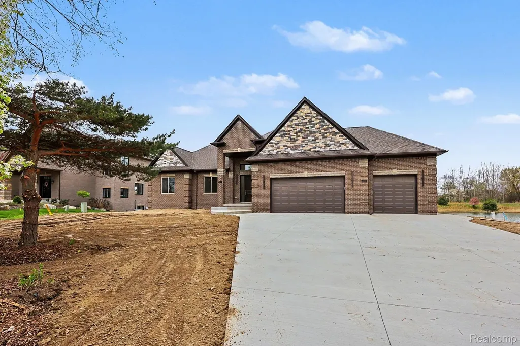 68503 Lake Angela Pointe Richmond City MI 48062