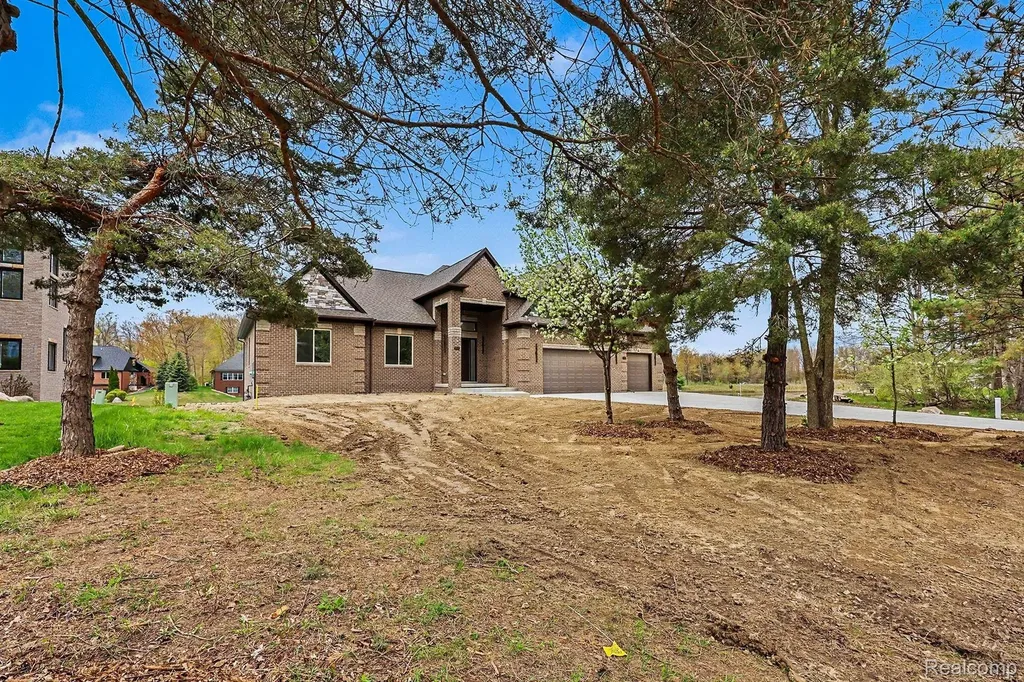 68503 Lake Angela Pointe Richmond City MI 48062