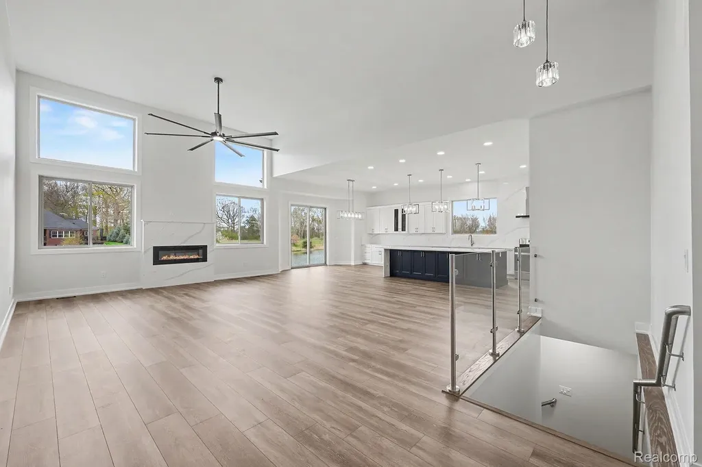 68503 Lake Angela Pointe Richmond City MI 48062